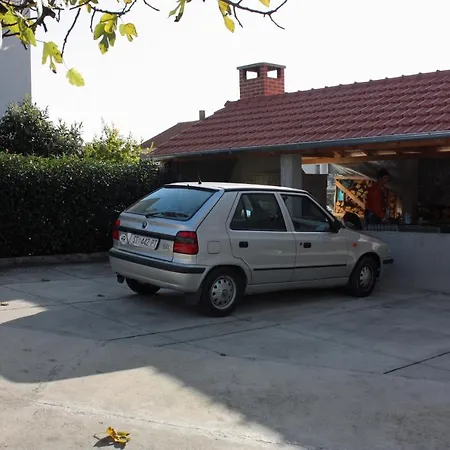 With Parking Space - Diklo, - 5875 Задар
